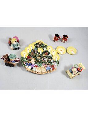 Popular‎ Imports Christmas Tree Gifts Mini Tea Set Resin Nostalgic Kitsch Vtg